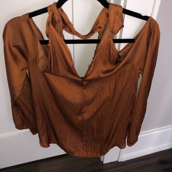 Rust silk cut out top - Picture 2 of 2